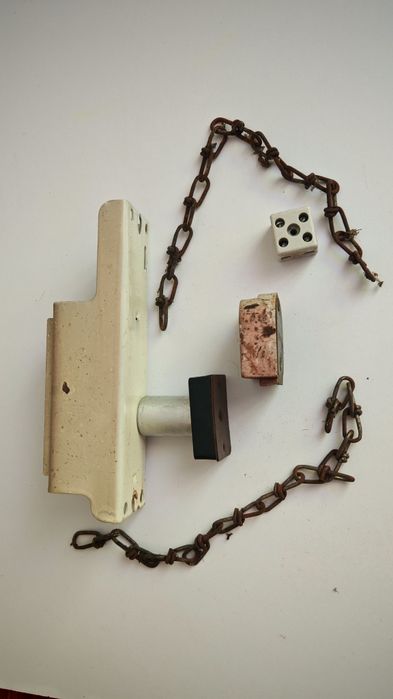 Transformator do lampy jarzeniowej