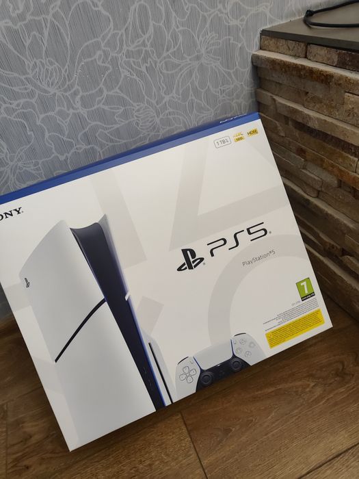Playstation 5 slim 1TB