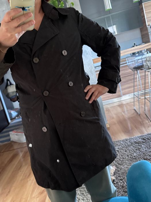 Czarny krótki płaszczyk - prochowiec