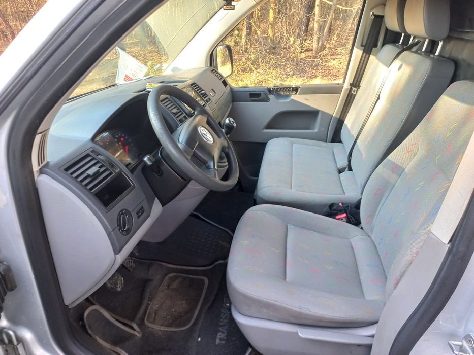 VW Transporter T5 1.9 TDI Long
