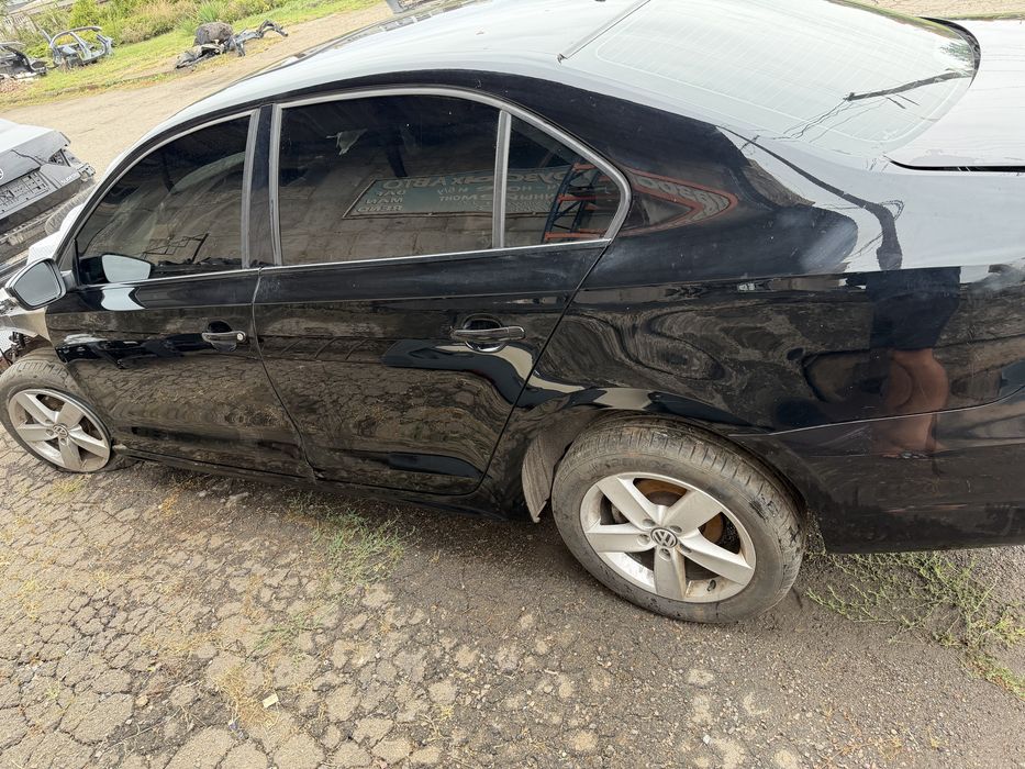 Дверь крышка багажника ляда vw jetta джетта