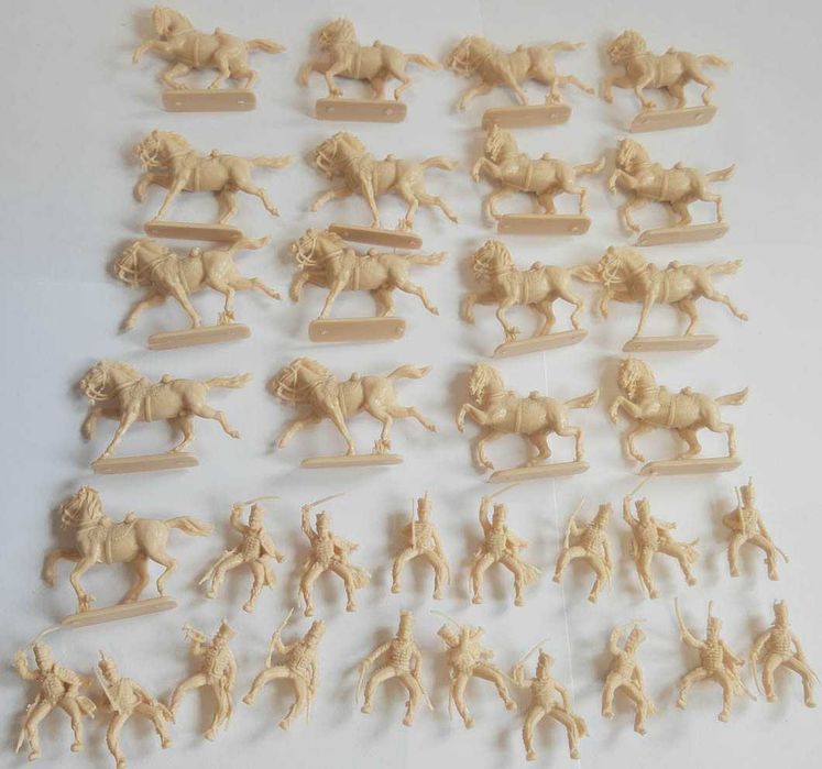 ITALERI 6008 - żołnierzyki figurki Husarzy Francuscy Napoleonic - kompletne