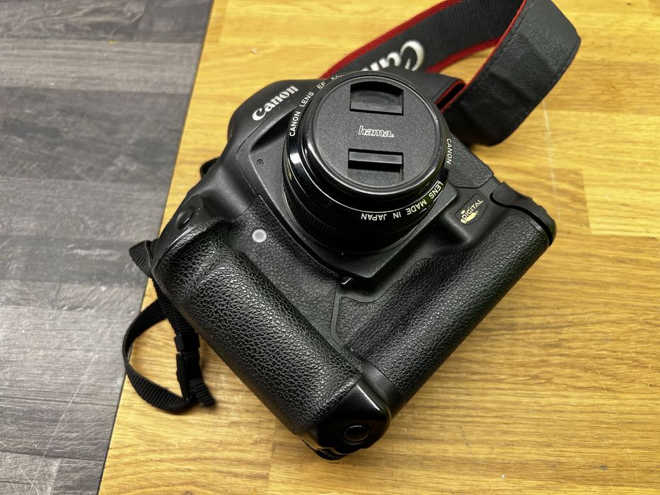 Canon EOS 1Ds Digital - body, 2x bateria, ladowarka, obiektyw 50mm