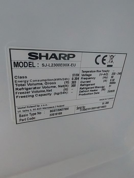 Lodówka do zabudowy SHARP SJ-L2300E00X-EU 300L A++