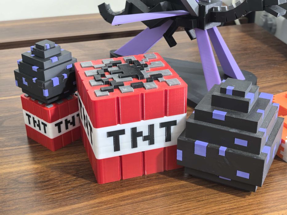 Minecraft TNT блок дуже великий