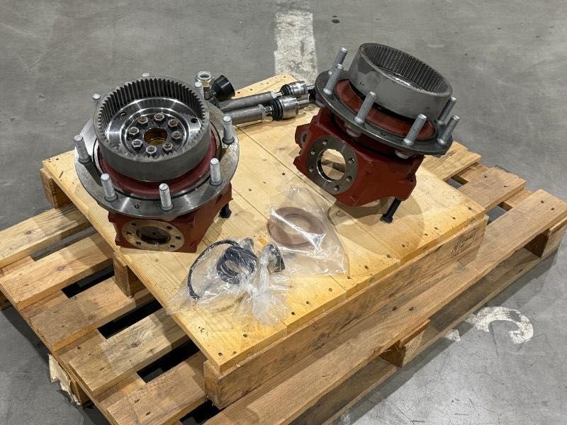 Zwrotnica prawa , zwolnica koparki WACKER NEUSON 6503, 108881 NOWE