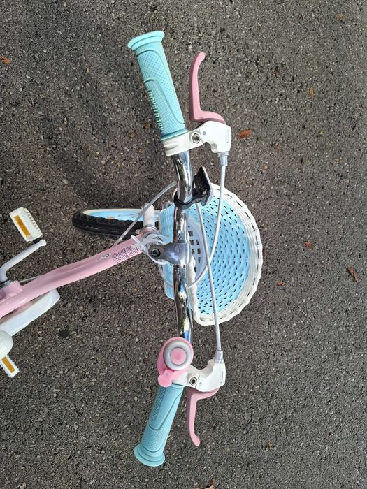 Bicicleta de menina Royal Baby rosa/azul com rodinhas, muito bom estado