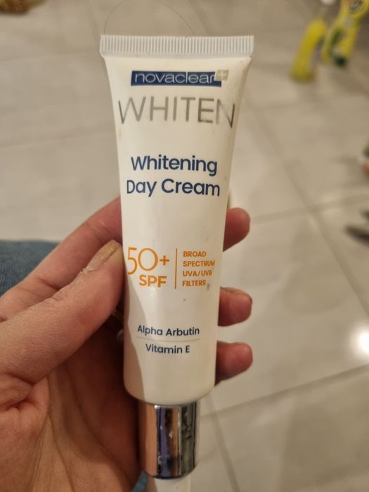 Krem wybielający przebarwienia filtr 50 spf Novaclear whiten