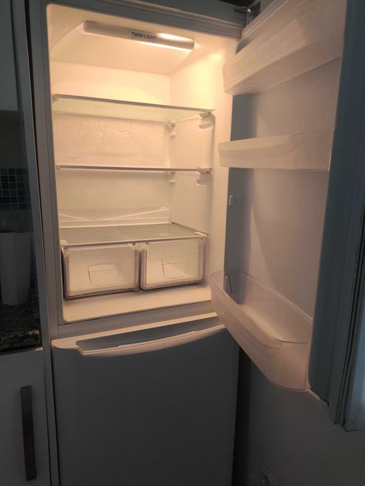 Frigorifico Combinado INDESIT