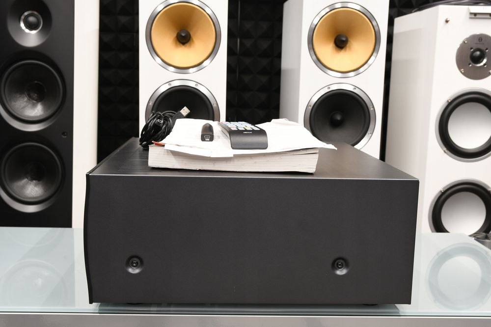 Zadbany wzmacniacz Amplituner stereo Arcam SR250 z DAC zestaw