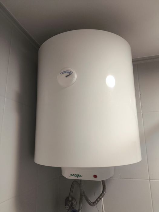 Ariston Ecofix 50 l bojler elektryczny terma podgrzewacz elektryczny podgrzewacz wody + wężyki