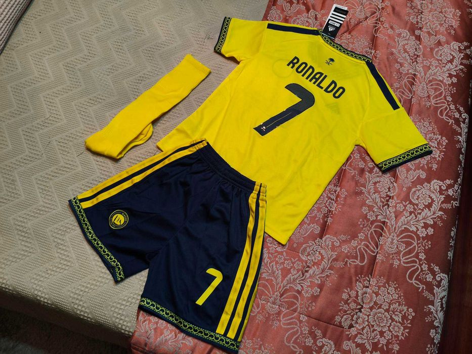 Camisola Criança Ronaldo Equipamento Al Nassr | NOVO