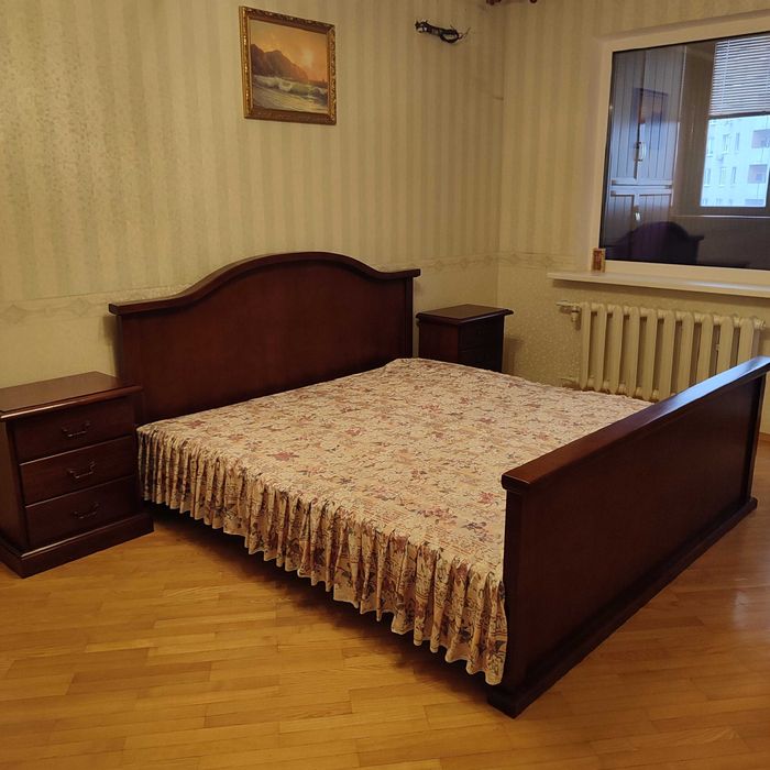 Ліжко (кровать) двоспальне+ 2 тумби.