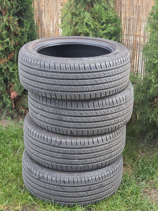 Opony Barum Bravuris 5 HM (215/50 R17)
