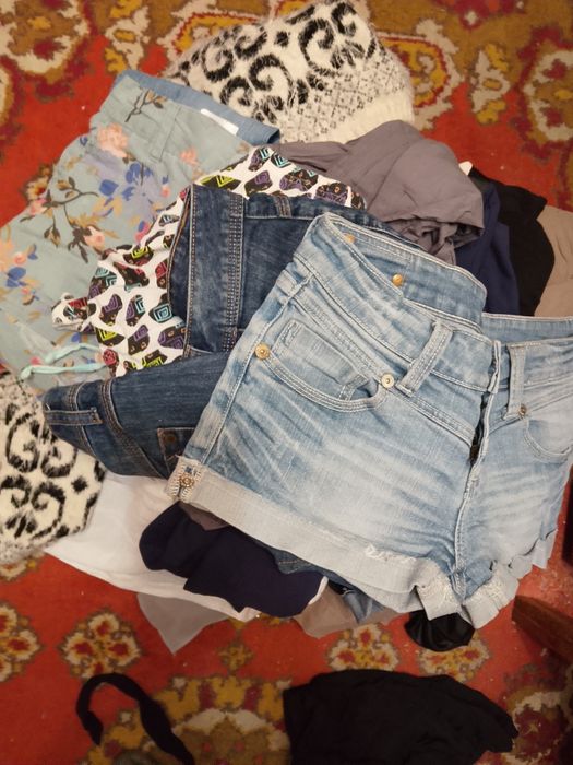 Безкоштовно жіночі речі