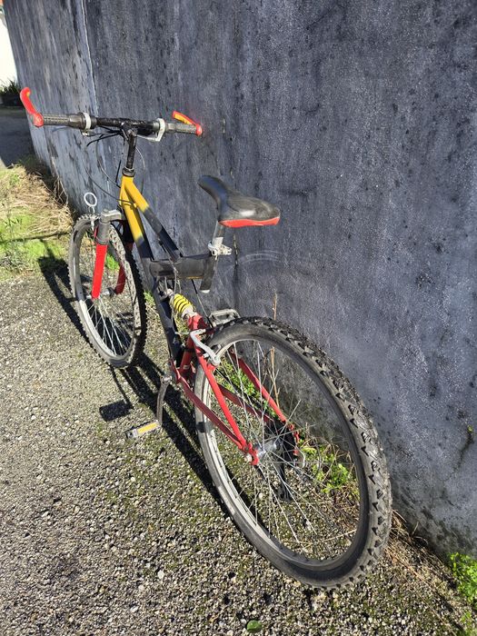 Bicleta "vintage" Btt  suspensão total anos 80 roda  26"