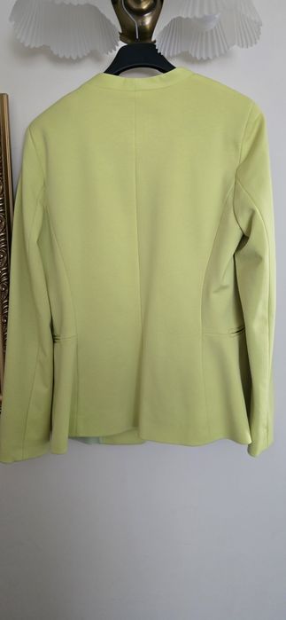 Żakiet damski modny Reserved