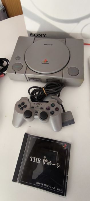 PlayStation 1 scph 7000 JP