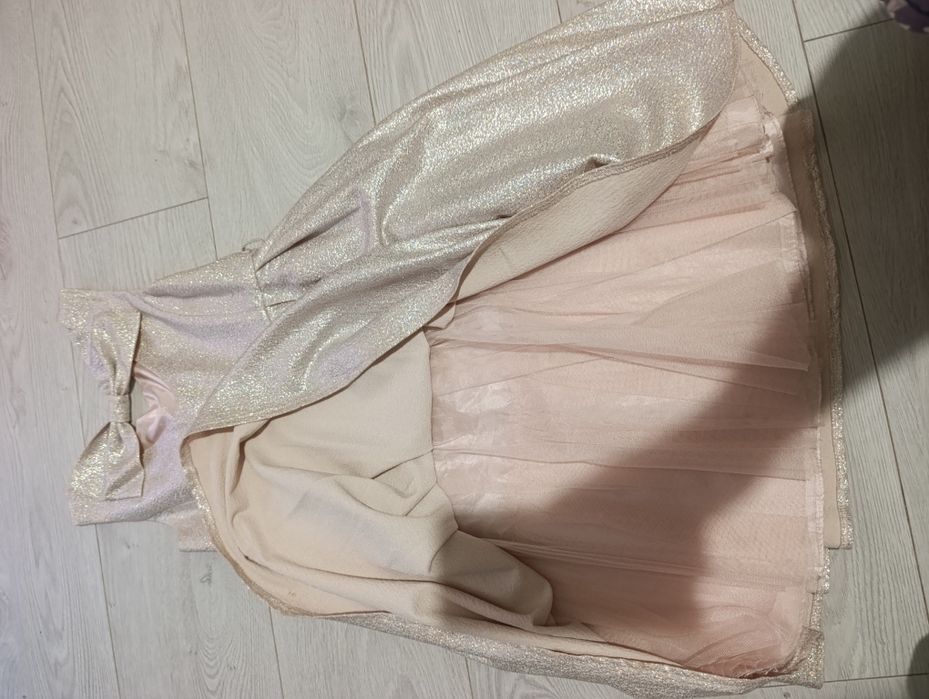 Платье на девочку