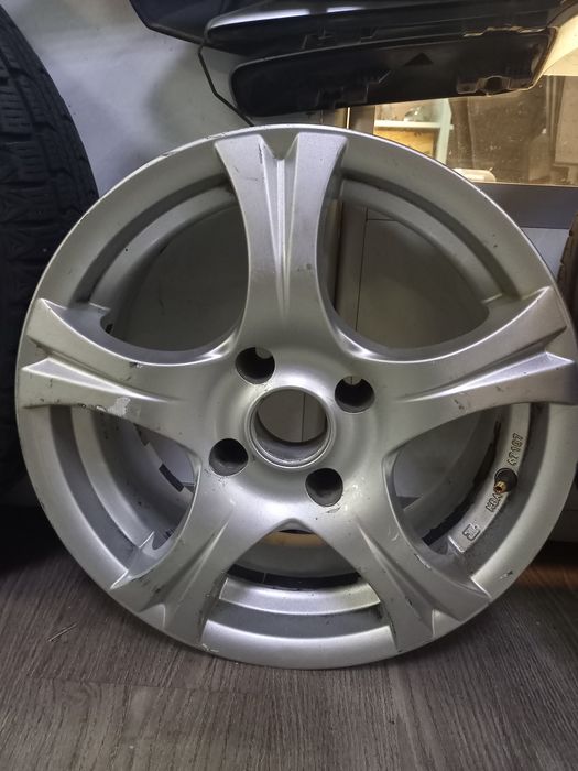 Диск R15 4/108 гарний стан