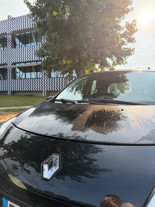Carro Renault Clio