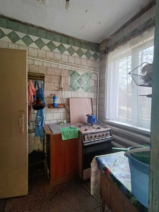 Частина будинку з зручностями, окремим двором. Яківці.