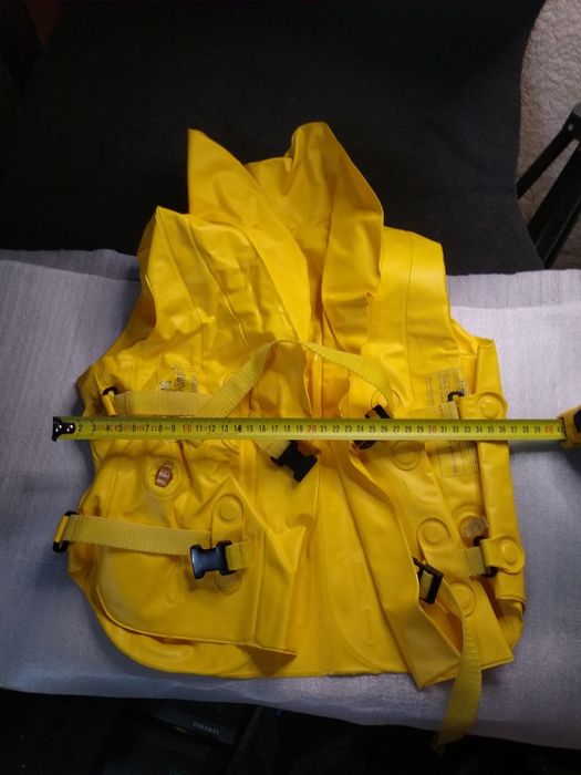 Детский надувной жилет
