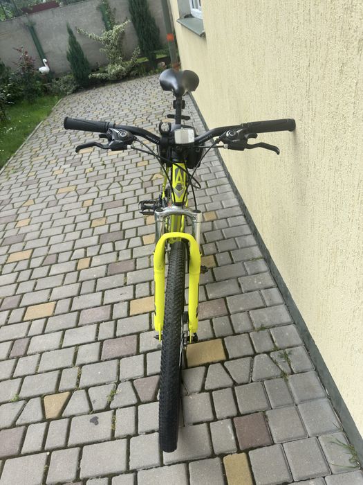 Велосипед на алюміневій рамі колеса 27,5