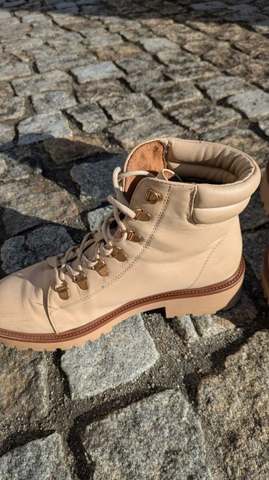 Botas Primark em bom estado