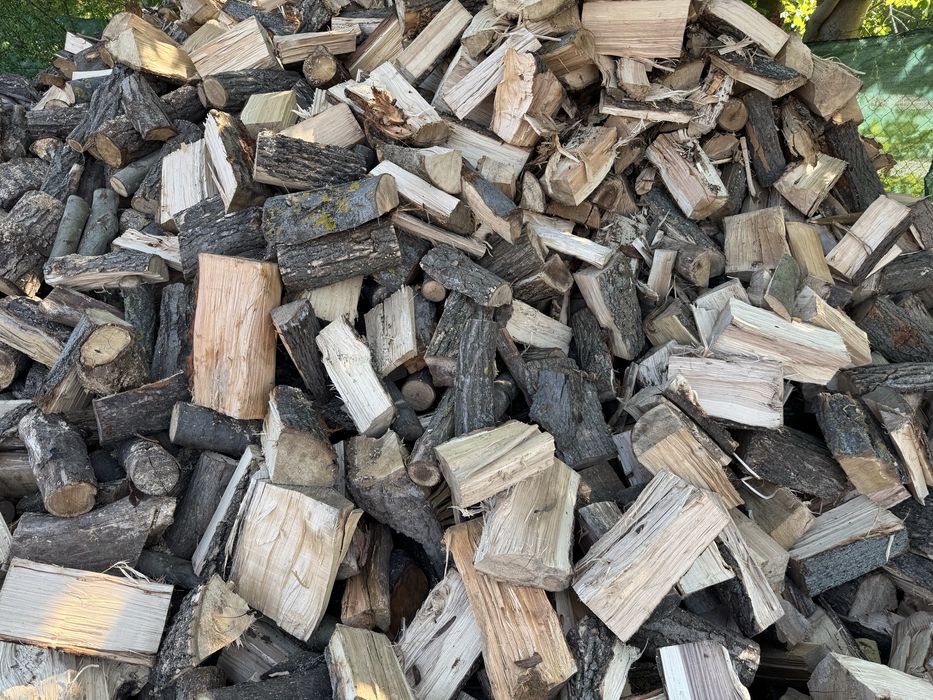 Drewno SUCHE kominkowe lub opałowe do wedzenia owocowe sezonowane