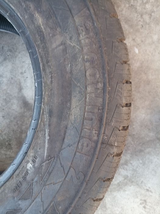 225/65R16C Continental