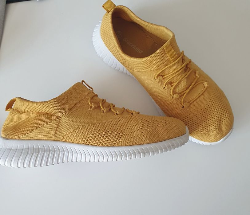 Buty Deichmann skarpeta  jak nowe Graceland