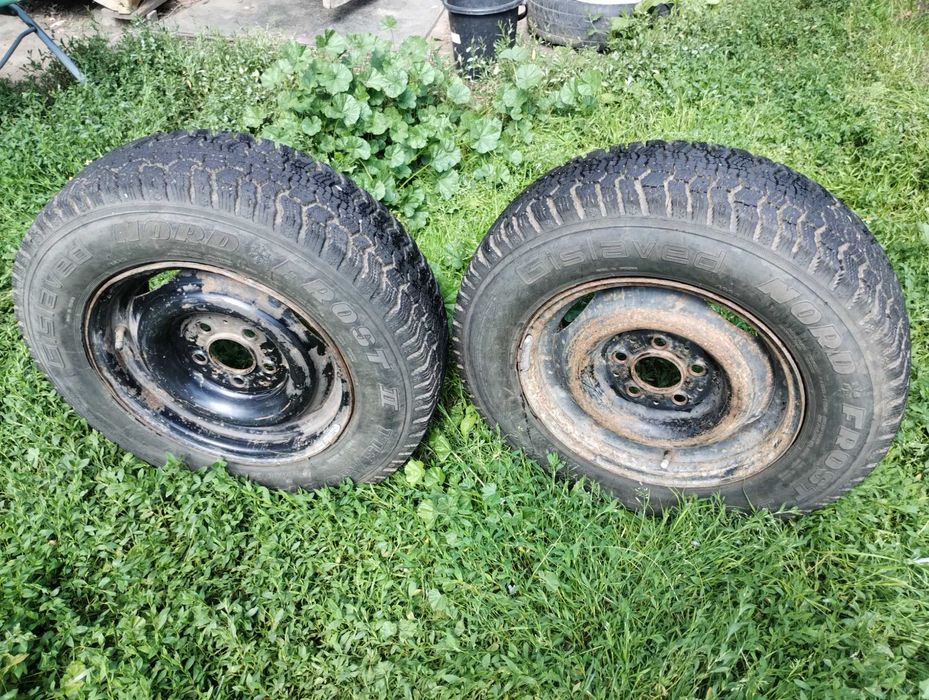 Резина скати покришки автошини на дисках мерседес-123 R14