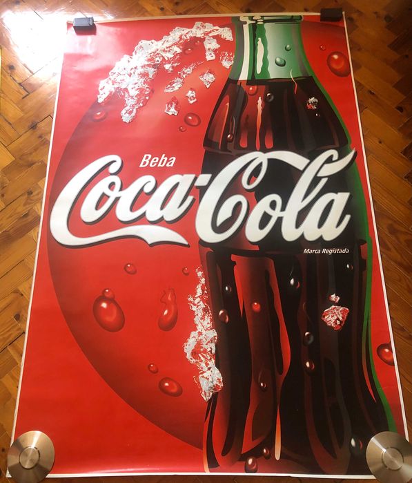 Posters variados e mupis