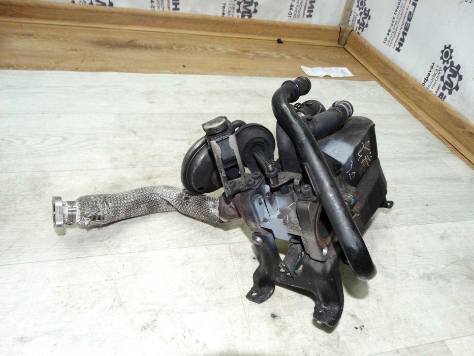 Б/в Клапан EGR  059131121C Audi A4 A6 A8 VW Touareg Phaeton 3.0 TDI V6