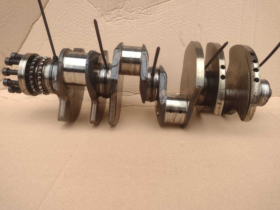 wał korbowy sprawny nominał Audi A8 D4 4.2TDI 57R,  105.7101T