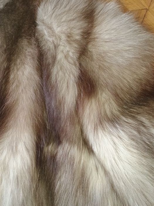 Futro z lisów polarnych, kożuch naturalny