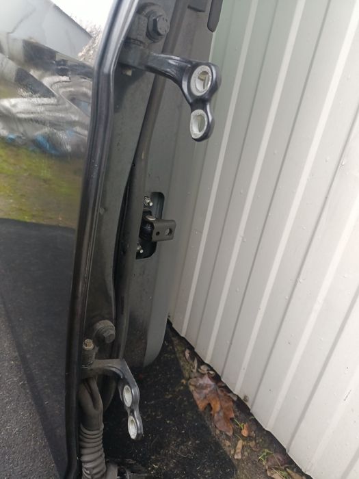 Drzwi prawy tył Ford Focus MK2 Lift Hatchback kolor H4 stan bdb