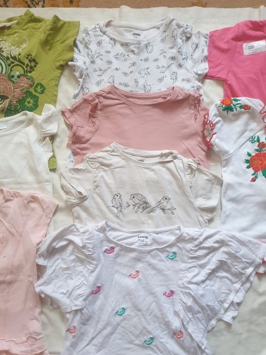 Футболки на літо