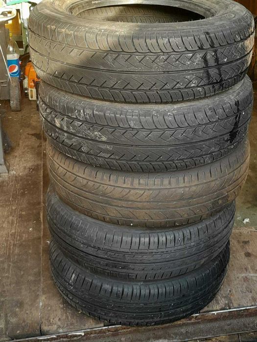 Шини 175 на 70 на 13 ціна 1000грн за одну