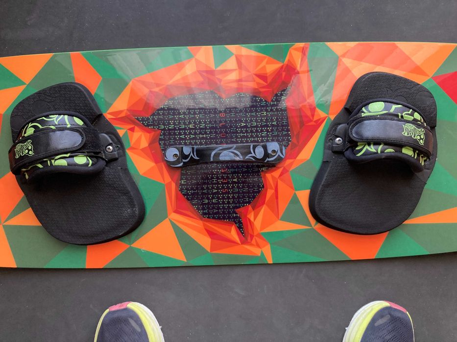 Prancha de kitesurf como nova