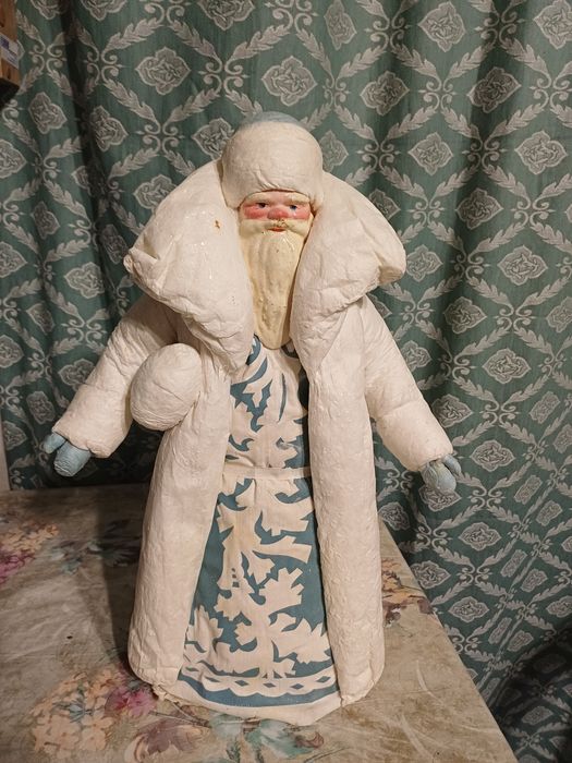 Продам 2-х дед морозов