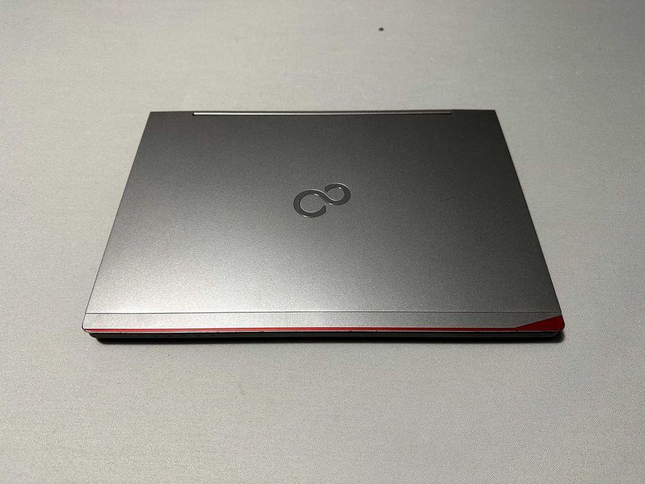 FUJITSU Intel(R) core (TM) i7-5600U