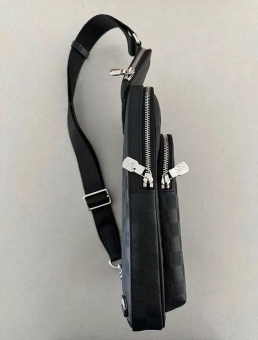 Сумка слинг Avenue Louis Vuitton оригінал