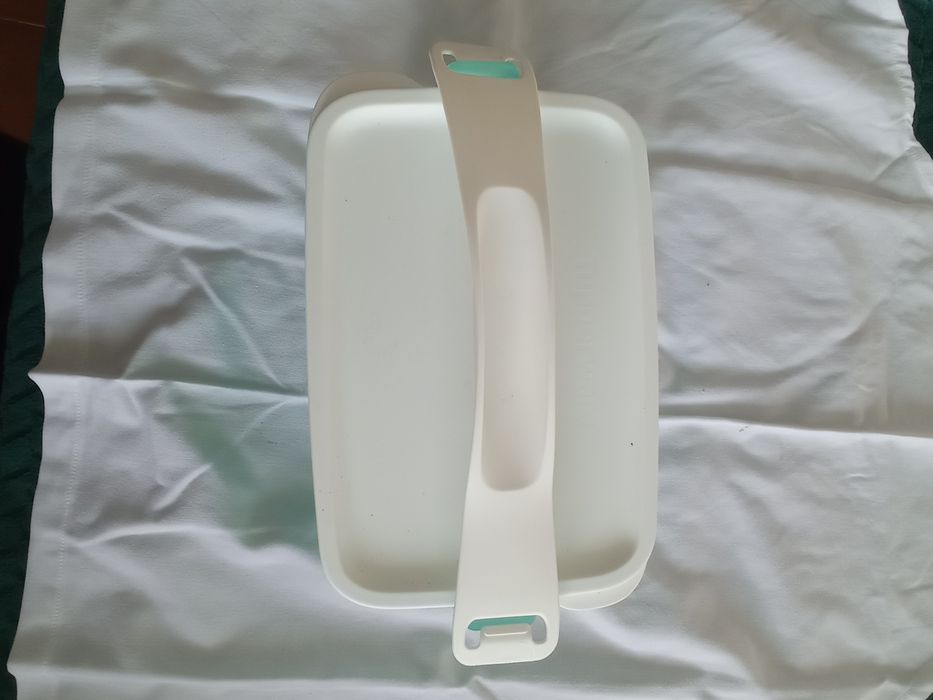 Depósito de água tupperware novo