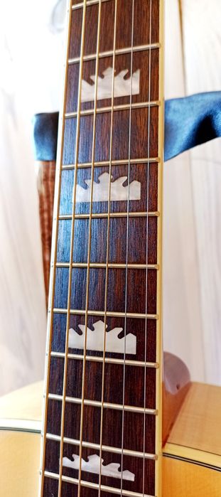 Акустична гітара Gibson j200