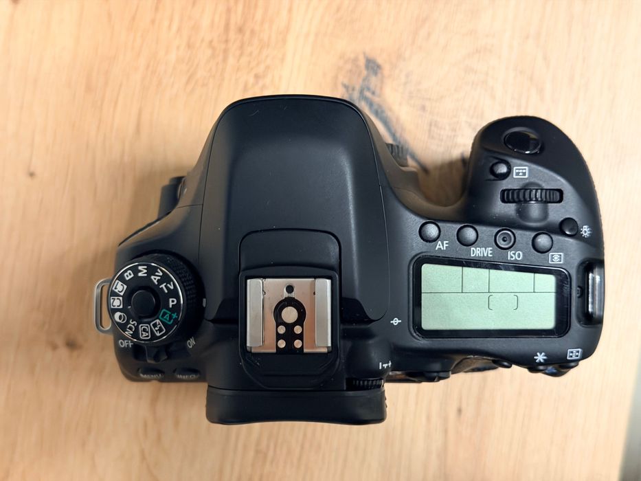 Canon EOS 80 D Excelente estado.