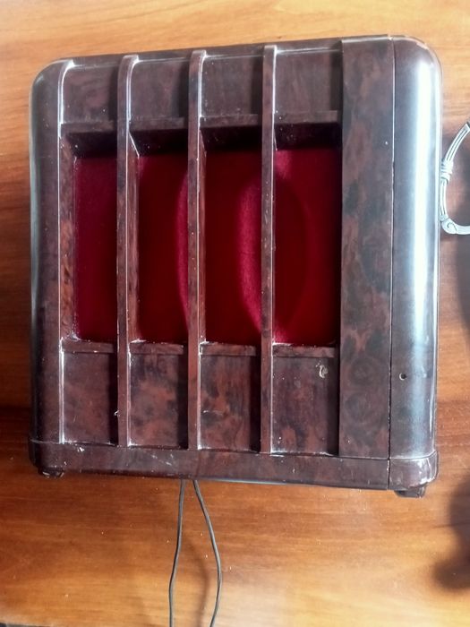 Zabytek techniki, stary głośnik radiowy obudowa bskelit ebonit Orygin.