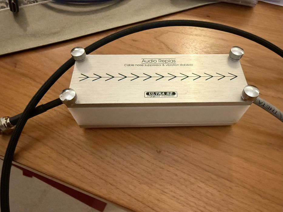 Audio Replas CNS-7000SZ Cable Noise Stabilizer