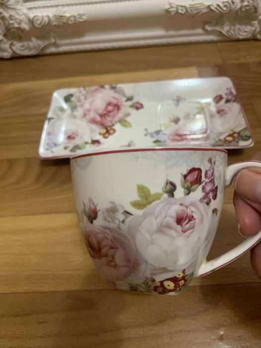 Продам  фарфоровый набор